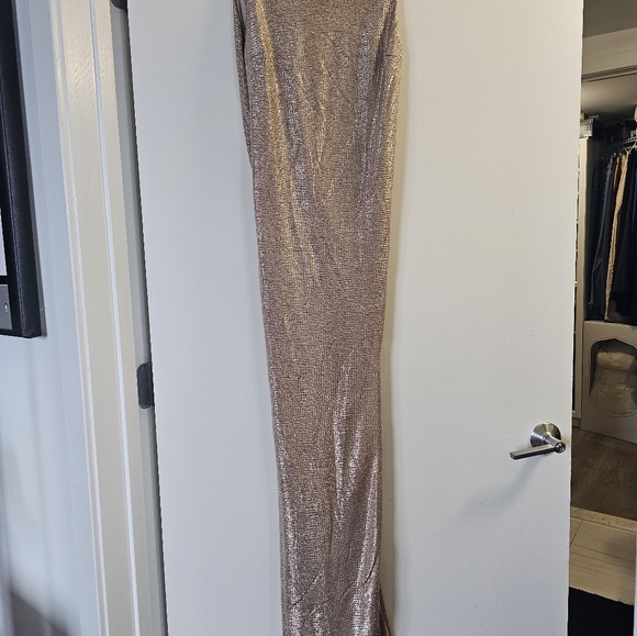 Backless Metallic Dress - Picture 3 of 3